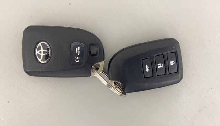 2021 Toyota YARIS G CVT, Petrol, Automatic, 29,165 km, Key Close Up