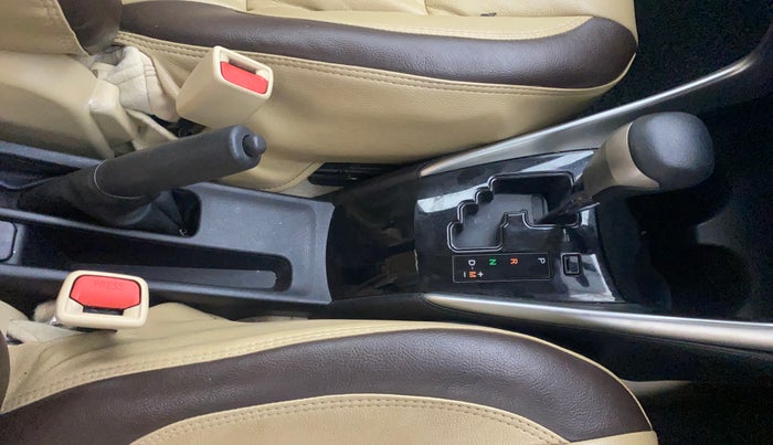 2021 Toyota YARIS G CVT, Petrol, Automatic, 29,165 km, Gear Lever