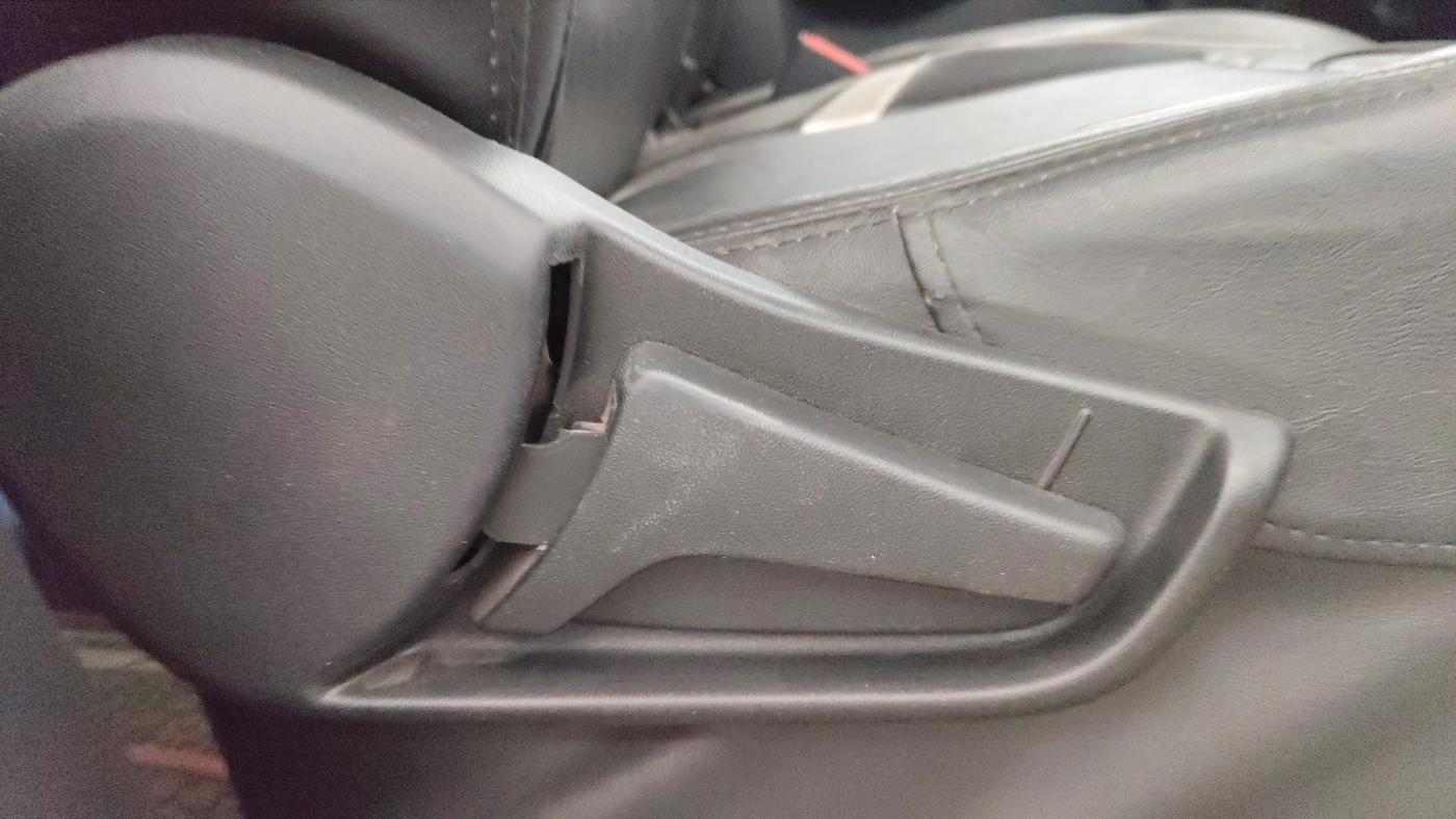 2021 Maruti S PRESSO VXI CNG, CNG, Manual, 95,031 km, Driver Side Adjustment Panel