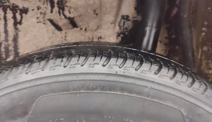 2021 Maruti S PRESSO VXI CNG, CNG, Manual, 95,131 km, Left Rear Tyre Tread