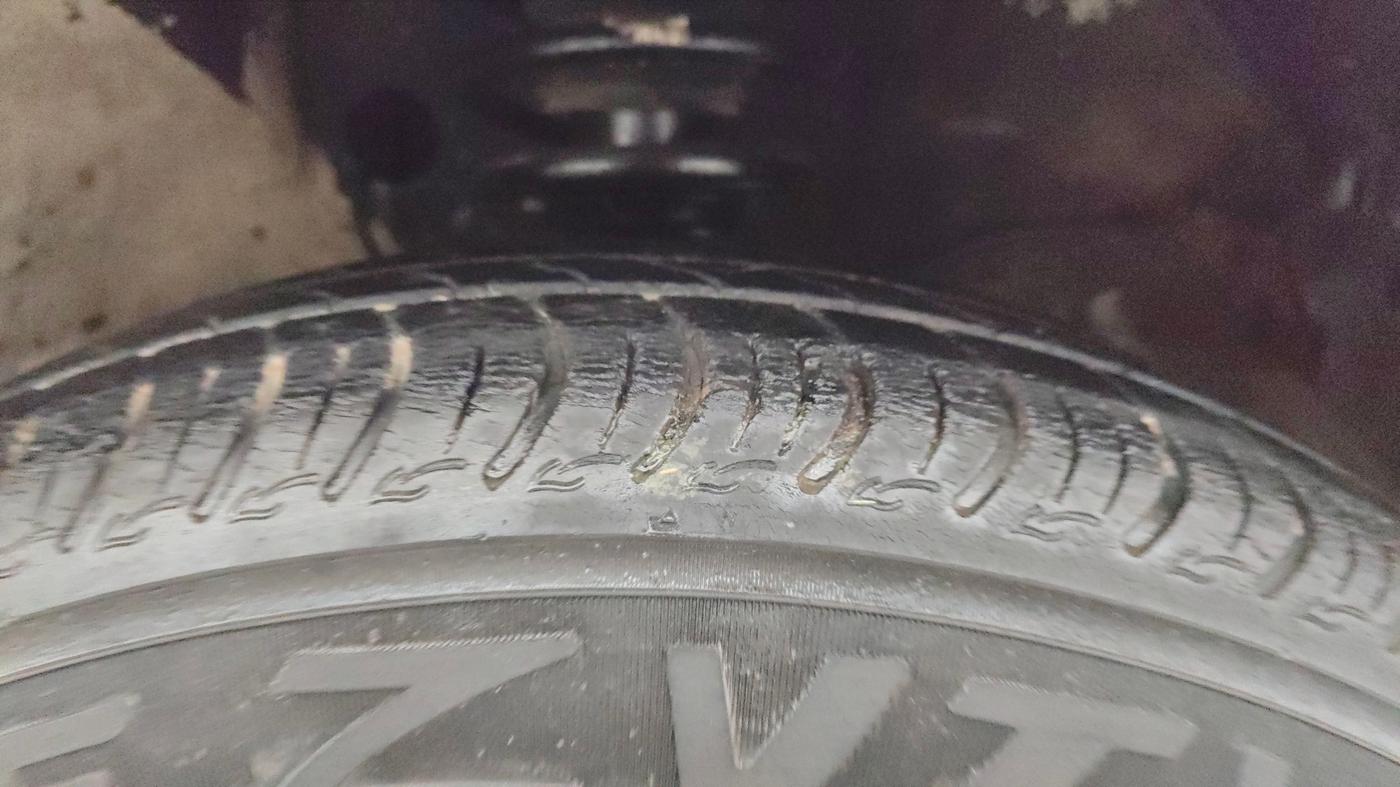 2021 Maruti S PRESSO VXI CNG, CNG, Manual, 95,031 km, Right Front Tyre Tread