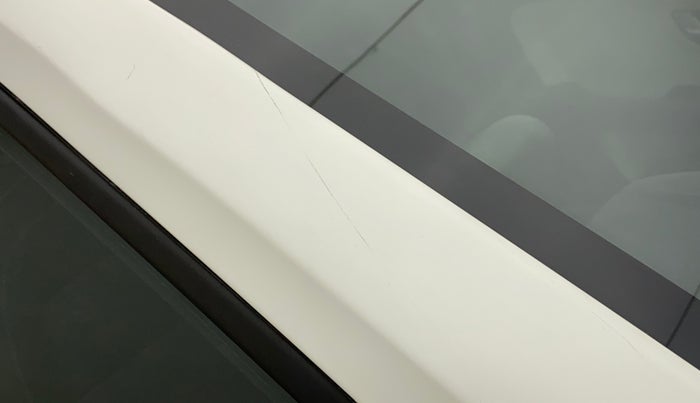 2022 Tata ALTROZ XZ PETROL, Petrol, Manual, 76,805 km, Right A pillar - Minor scratches