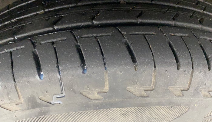 2022 Maruti Celerio ZXI AMT, Petrol, Automatic, 25,609 km, Left Front Tyre Tread