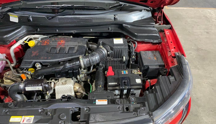 2021 Mahindra XUV300 W8(O) 1.2 PETROL DUAL TONE, Petrol, Manual, 5,206 km, Engine View - Left