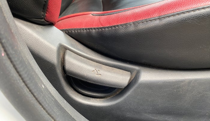 2016 Hyundai Grand i10 SPORTZ 1.2 KAPPA VTVT, Petrol, Manual, 57,278 km, Driver Side Adjustment Panel