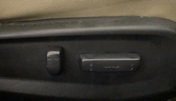 2019 Honda Civic 1.8L I-VTEC VX CVT, Petrol, Automatic, 66,066 km, Driver Side Adjustment Panel