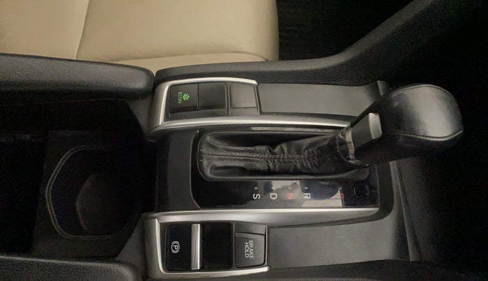 2019 Honda Civic 1.8L I-VTEC VX CVT, Petrol, Automatic, 66,066 km, Gear Lever