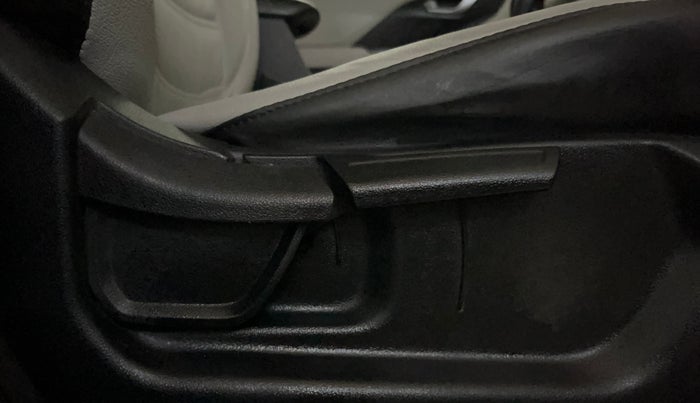 2020 Hyundai Creta SX 1.5 PETROL, CNG, Manual, 43,433 km, Driver Side Adjustment Panel