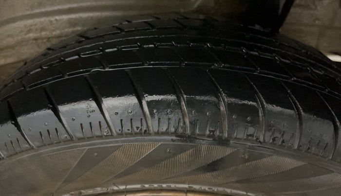 2019 Maruti New Wagon-R LXI CNG 1.0, CNG, Manual, 87,990 km, Left Rear Tyre Tread