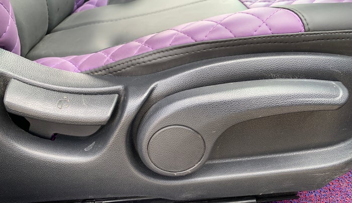 2019 Hyundai Elite i20 ASTA 1.4 CRDI (O), Diesel, Manual, 80,165 km, Driver Side Adjustment Panel