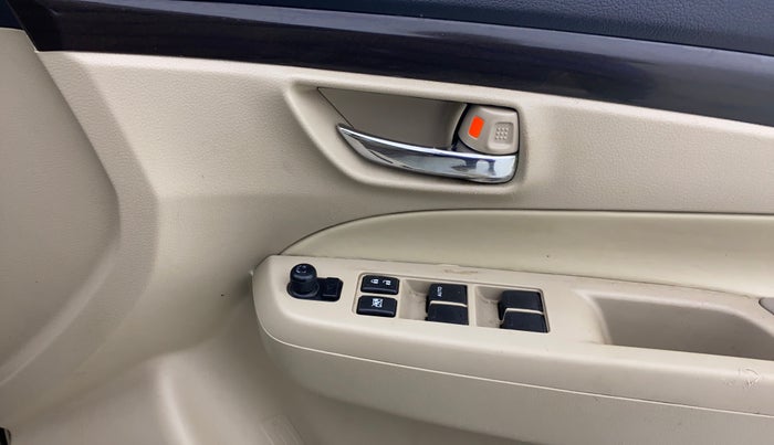 2015 Maruti Ciaz ZXI, Petrol, Manual, 93,649 km, Driver Side Door Panels Control