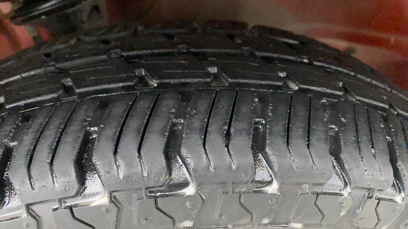 2010 Maruti Wagon R LXI MINOR, Petrol, Manual, 44,596 km, Right Front Tyre Tread
