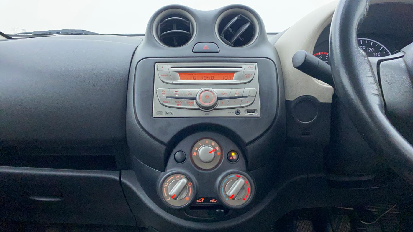 2014 Nissan Micra Active XV S, Petrol, Manual, 39,899 km, Air Conditioner