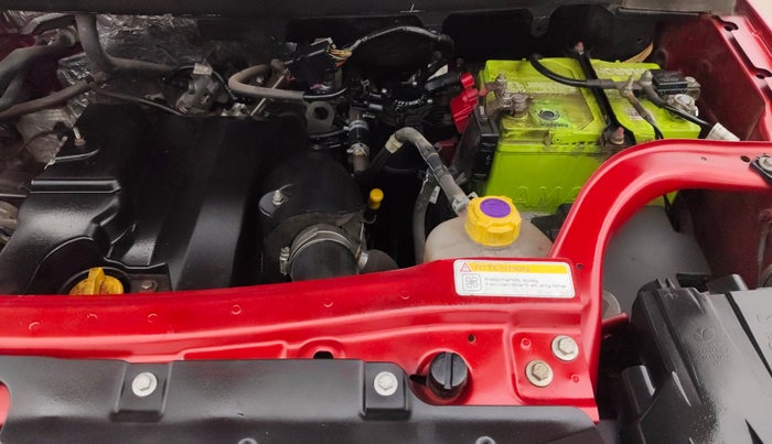 2018 Mahindra TUV300 T10, Diesel, Manual, 93,366 km, Engine View - Left