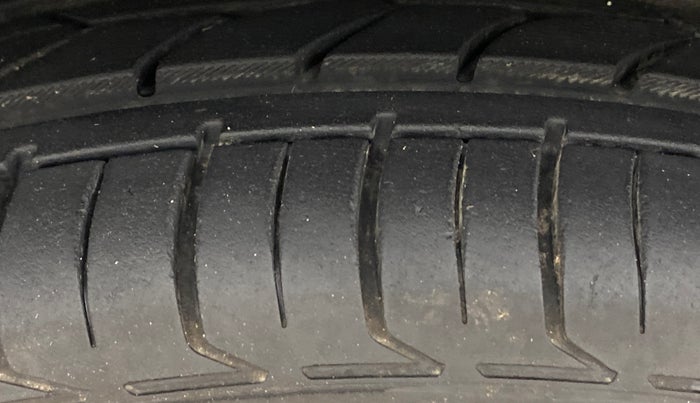 2022 Skoda SLAVIA STYLE 1.0L TSI AT, Petrol, Automatic, 48,122 km, Left Front Tyre Tread