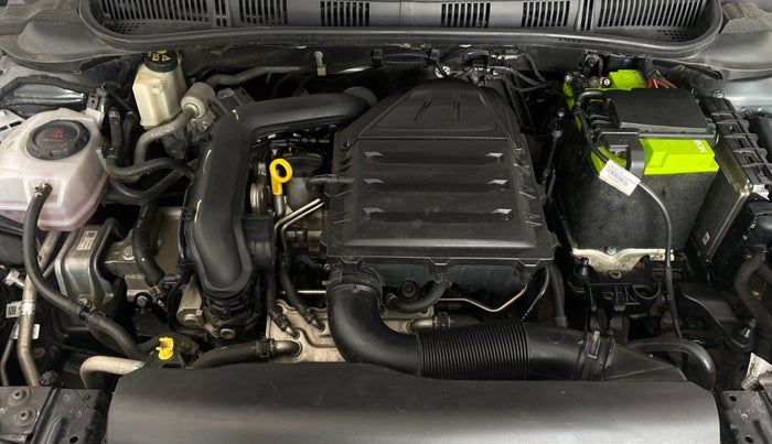 2022 Skoda SLAVIA STYLE 1.0L TSI AT, Petrol, Automatic, 48,122 km, Engine View