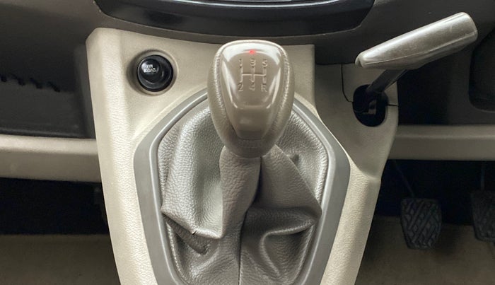 2014 Datsun Go T, Petrol, Manual, 18,316 km, Gear Lever