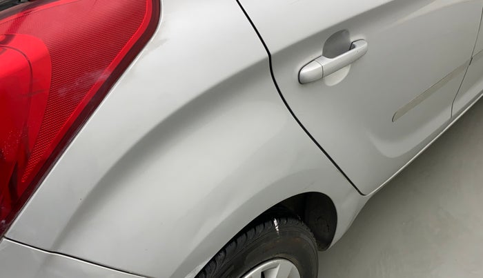 2013 Hyundai i20 MAGNA O 1.2, Petrol, Manual, 32,679 km, Right quarter panel - Slightly dented