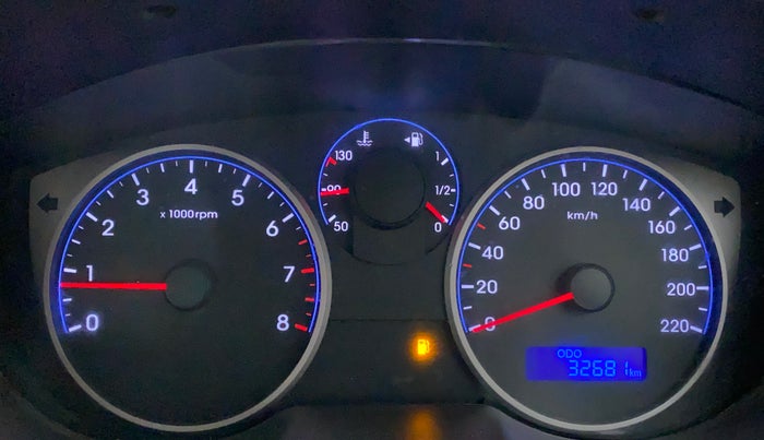 2013 Hyundai i20 MAGNA O 1.2, Petrol, Manual, 32,679 km, Odometer Image