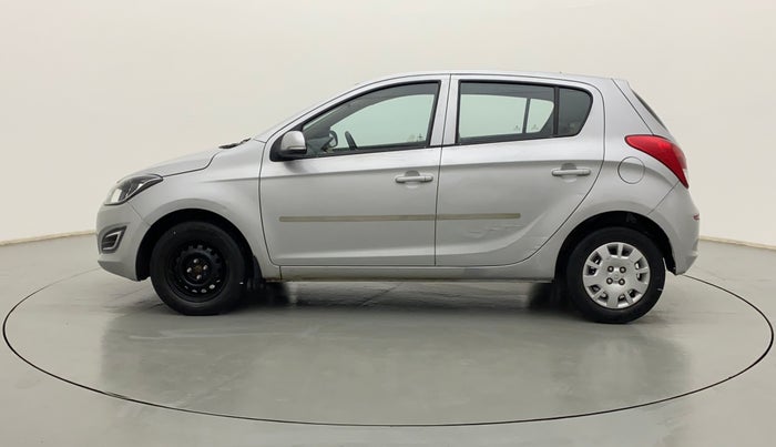 2013 Hyundai i20 MAGNA O 1.2, Petrol, Manual, 32,679 km, Left Side