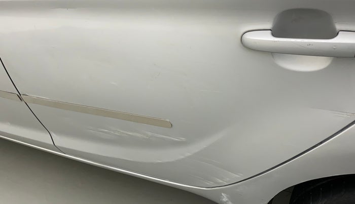 2013 Hyundai i20 MAGNA O 1.2, Petrol, Manual, 32,679 km, Rear left door - Slightly dented