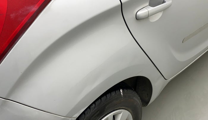 2013 Hyundai i20 MAGNA O 1.2, Petrol, Manual, 32,679 km, Right quarter panel - Minor scratches
