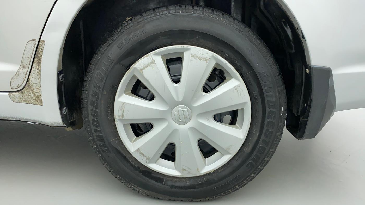 2010 Maruti Swift Dzire VXI, Petrol, Manual, 70,697 km, Left Rear Wheel