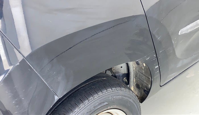 2017 Mahindra Kuv100 K2 6 STR, Petrol, Manual, 51,135 km, Right quarter panel - Slightly dented