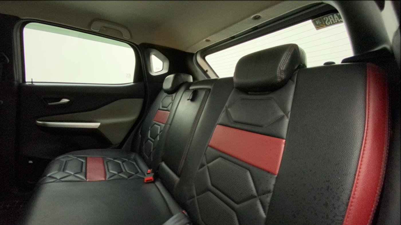 2022 Nissan MAGNITE XV TURBO CVT, Petrol, Automatic, 19,437 km, Right Side Rear Door Cabin