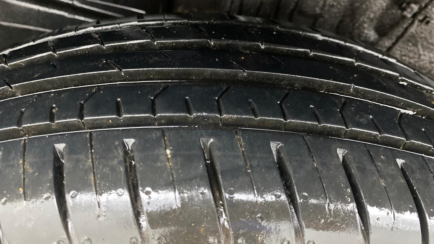 2022 Tata PUNCH ADVENTURE MT, Petrol, Manual, 9,929 km, Right Rear Tyre Tread