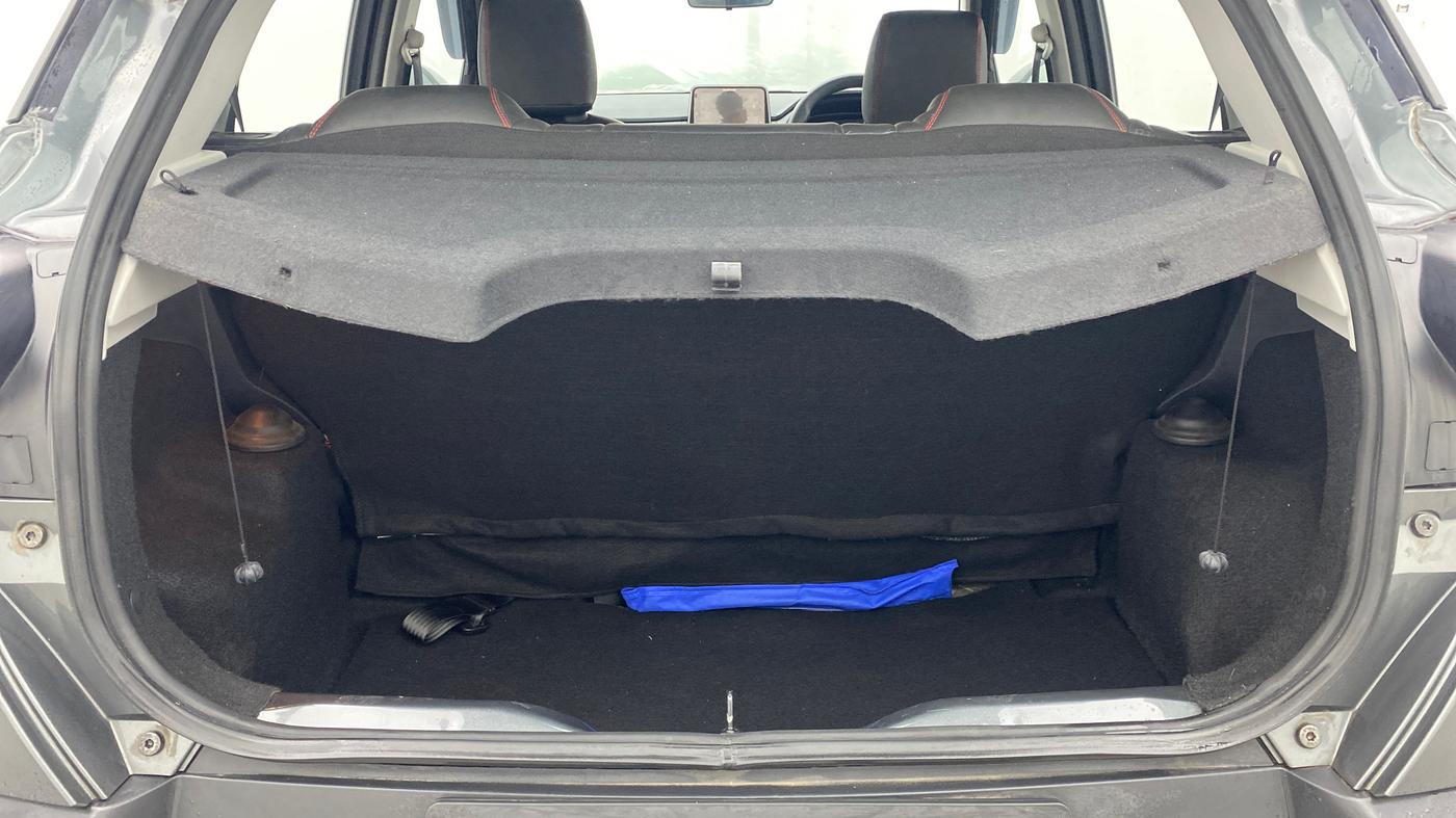 2022 Tata PUNCH ADVENTURE MT, Petrol, Manual, 9,929 km, Boot Inside