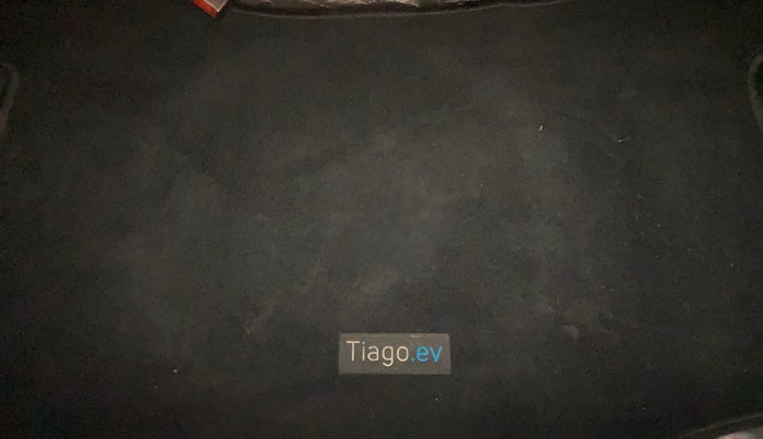 2017 Tata Tiago XZ PETROL, Petrol, Manual, 53,625 km, Boot Inside