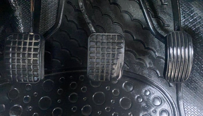 2017 Tata Tiago XZ PETROL, Petrol, Manual, 53,625 km, Pedals