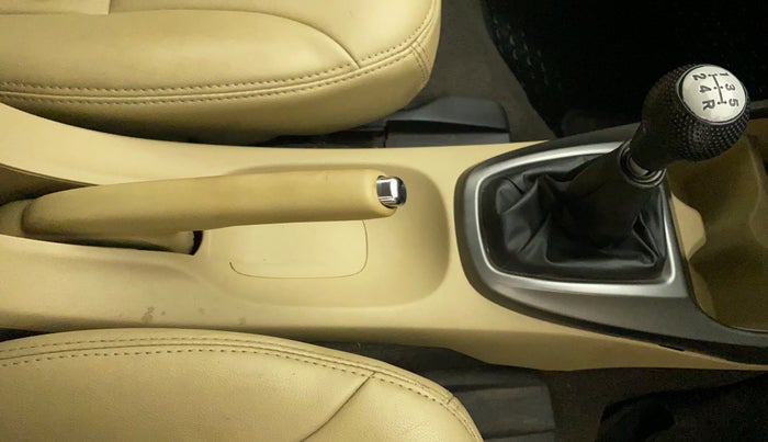 2012 Honda City 1.5L I-VTEC V MT, Petrol, Manual, 72,522 km, Gear Lever