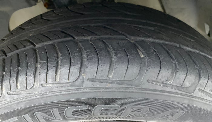 2015 Ford Ecosport 1.5 AMBIENTE TDCI, Diesel, Manual, 60,890 km, Right Front Tyre Tread