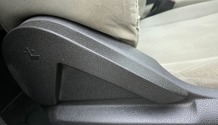 2015 Ford Ecosport 1.5 AMBIENTE TDCI, Diesel, Manual, 60,890 km, Driver Side Adjustment Panel