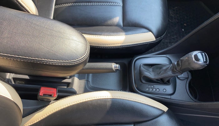 2021 Skoda Rapid AMBITION AT TSI, Petrol, Automatic, 59,784 km, Gear Lever