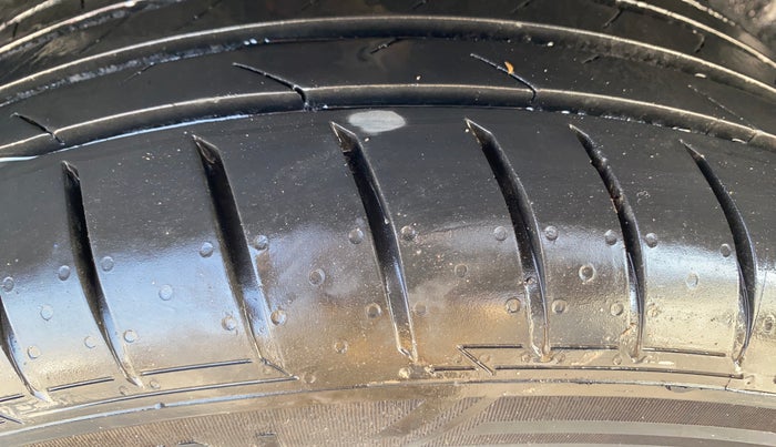 2021 Skoda Rapid AMBITION AT TSI, Petrol, Automatic, 59,784 km, Right Rear Tyre Tread