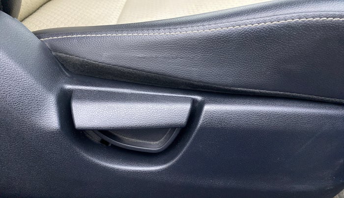 2019 Hyundai NEW SANTRO 1.1 SPORTS AMT, Petrol, Automatic, 12,541 km, Driver Side Adjustment Panel