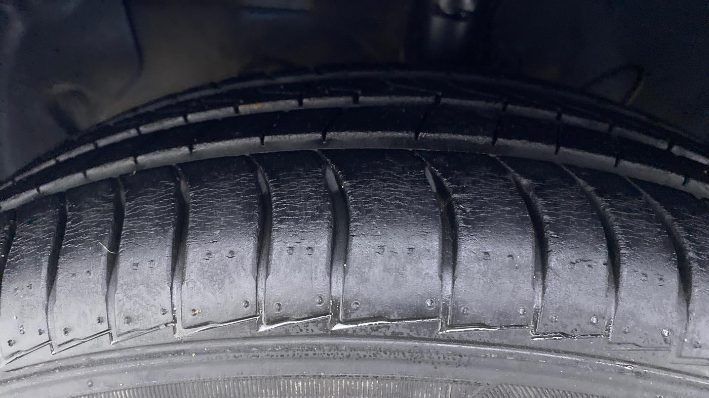 2019 Hyundai NEW SANTRO 1.1 SPORTS AMT, Petrol, Automatic, 12,541 km, Left Front Tyre Tread