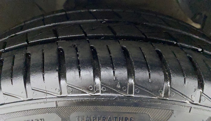 2019 Hyundai GRAND I10 NIOS SPORTZ PETROL, Petrol, Manual, 15,896 km, Right Front Tyre Tread
