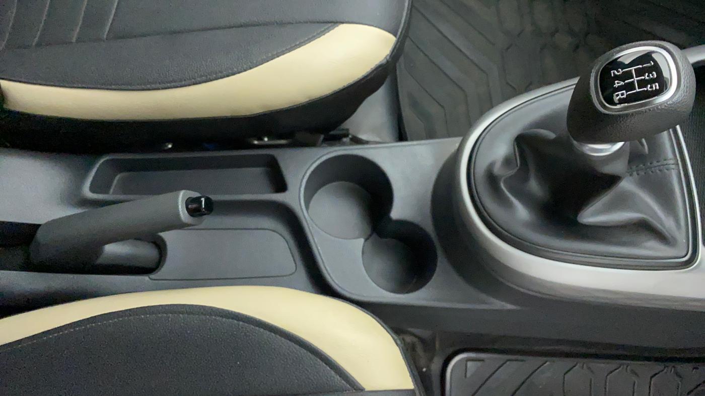 2019 Hyundai GRAND I10 NIOS SPORTZ PETROL, Petrol, Manual, 15,896 km, Gear Lever