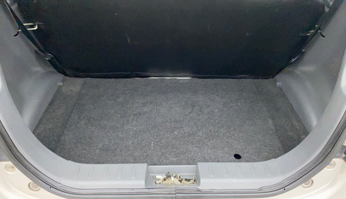 2015 Maruti Alto 800 LXI, Petrol, Manual, 24,509 km, Boot Inside