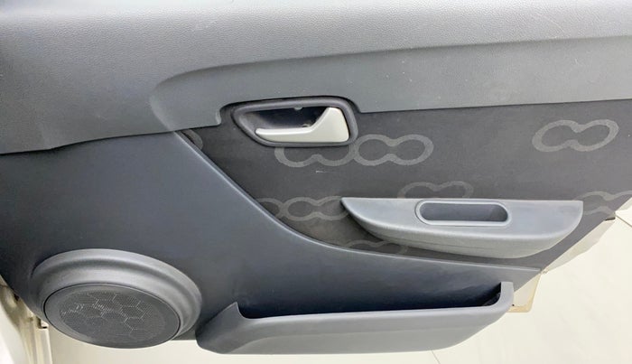 2015 Maruti Alto 800 LXI, Petrol, Manual, 24,509 km, Driver Side Door Panels Control