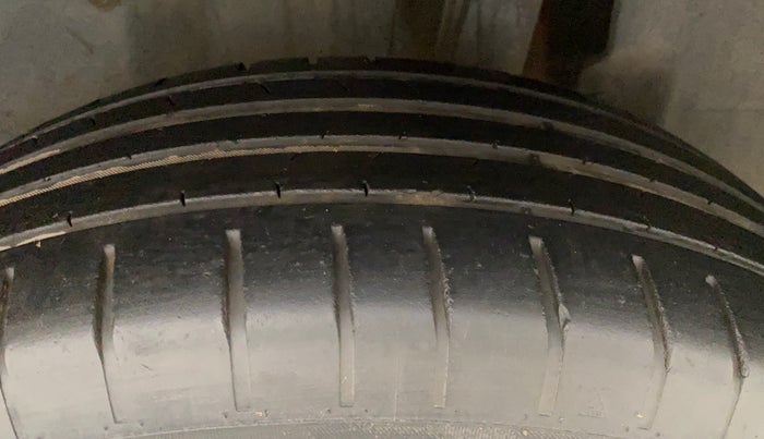 2019 Maruti Swift ZXI PLUS AMT, Petrol, Automatic, 54,592 km, Left Rear Tyre Tread