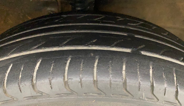 2011 Maruti Wagon R 1.0 VXI, Petrol, Manual, 79,659 km, Right Front Tyre Tread