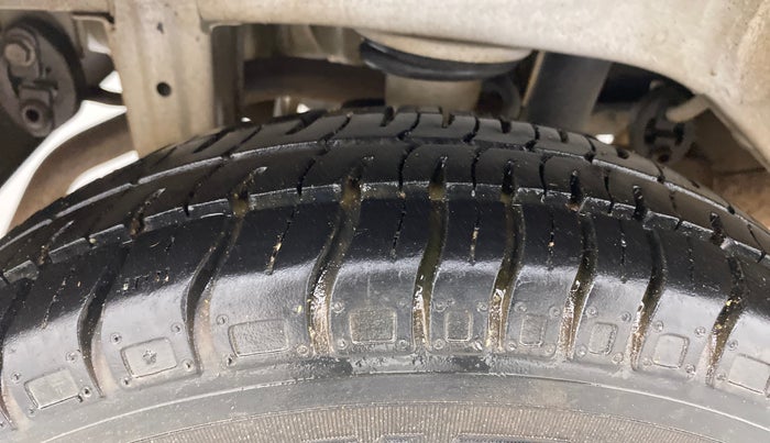 2013 Maruti Alto 800 LXI, Petrol, Manual, 27,649 km, Right Rear Tyre Tread
