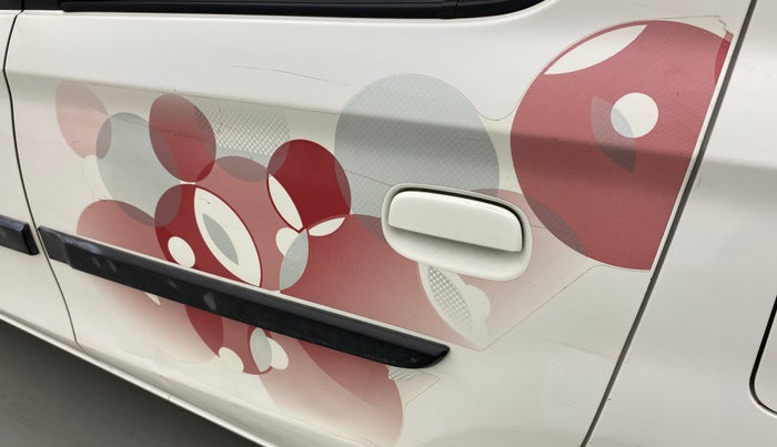 2013 Maruti Alto 800 LXI, Petrol, Manual, 27,649 km, Rear left door - Graphic sticker