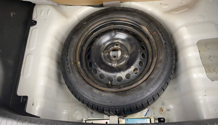 2017 Hyundai Grand i10 SPORTZ (O) 1.2 KAPPA VTVT, Petrol, Manual, 28,618 km, Spare Tyre