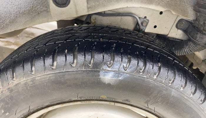 2014 Hyundai Santro Xing GL PLUS, Petrol, Manual, 82,109 km, Left Rear Tyre Tread